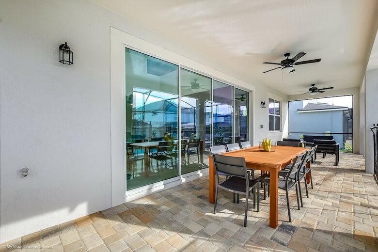 Luxury 6 Bed Villa With Saltwater Pool/spa