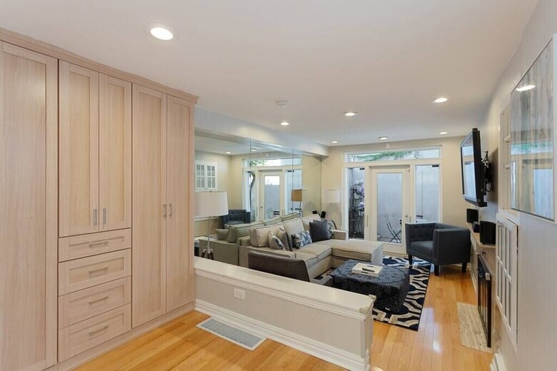 Villa 316 S Smedley