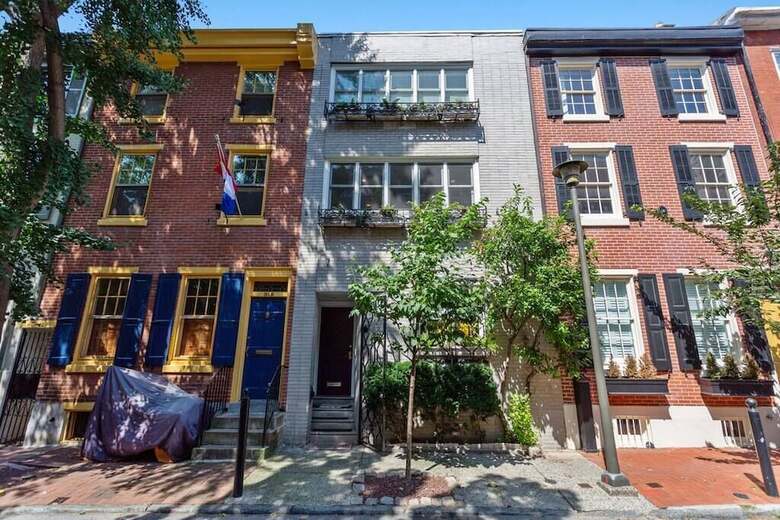 Villa 316 S Smedley