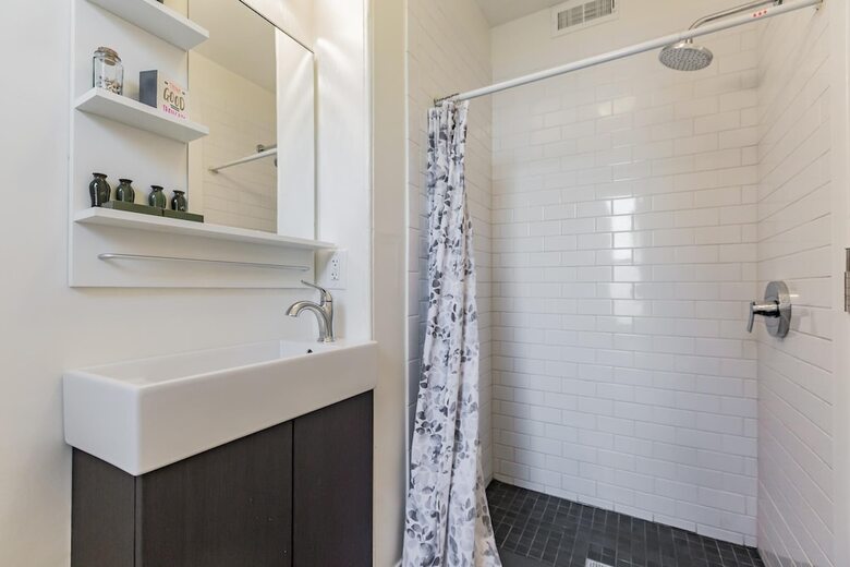 Apartamento 1215 E Columbia