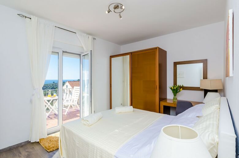 Apartments Knego
