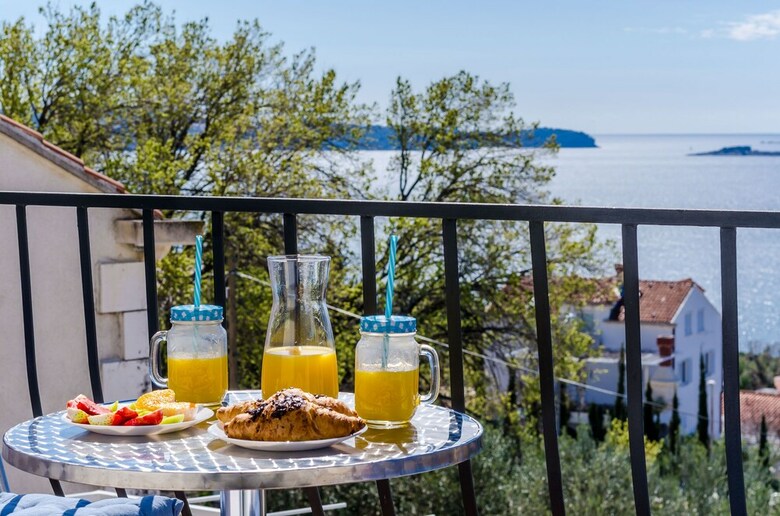 Apartments Knego