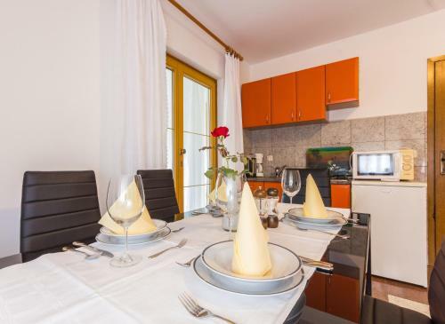 Hostal Apartments And Rooms Michaela