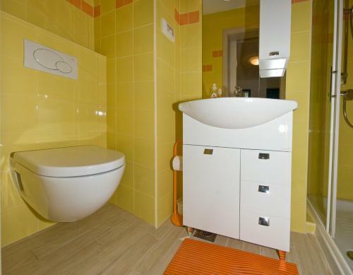 Rooms And Apartments Villa Dama
