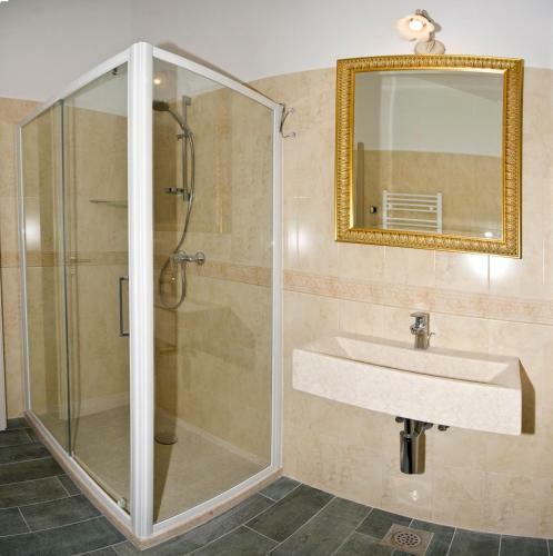 Rooms And Apartments Villa Dama
