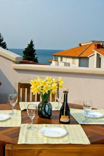 Rooms And Apartments Villa Dama