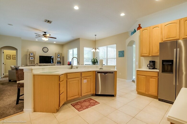 Fantastically Decorated 4 Bed 3 Bath