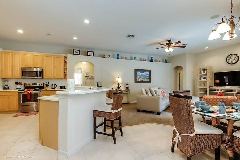 Fantastically Decorated 4 Bed 3 Bath
