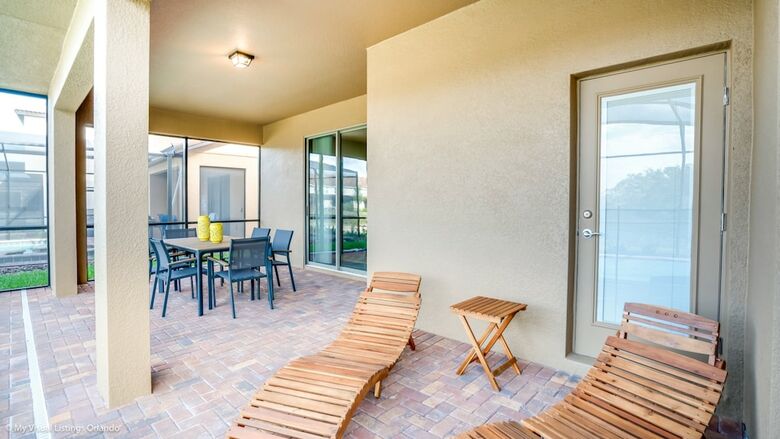 5445 Luxury 6 Bedroom 4.bath Home With Spa