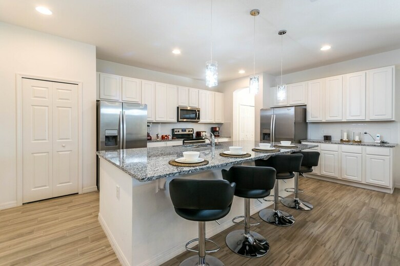 11 Bedroom 9.5 Bathroom 4792sq Foot Villa