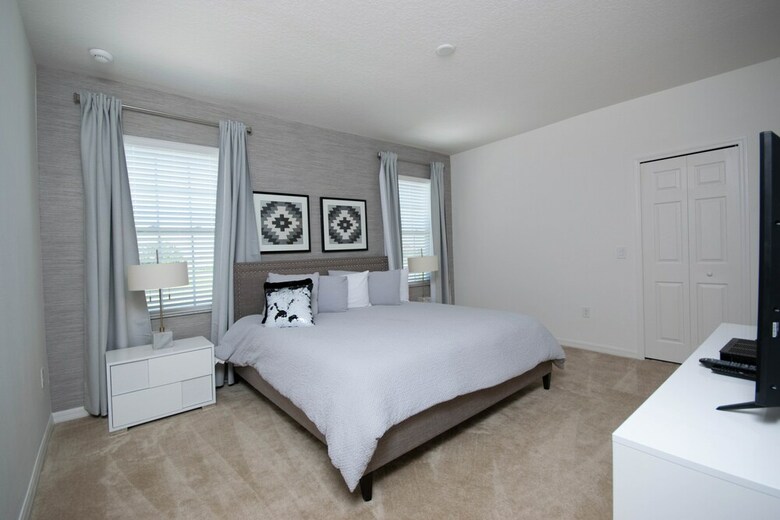11 Bedroom 9.5 Bathroom 4792sq Foot Villa