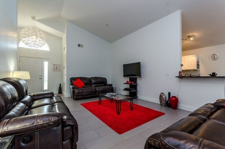 633tc Modern 3 Bedroom Villa