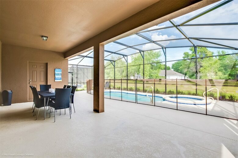Villa 5272oak