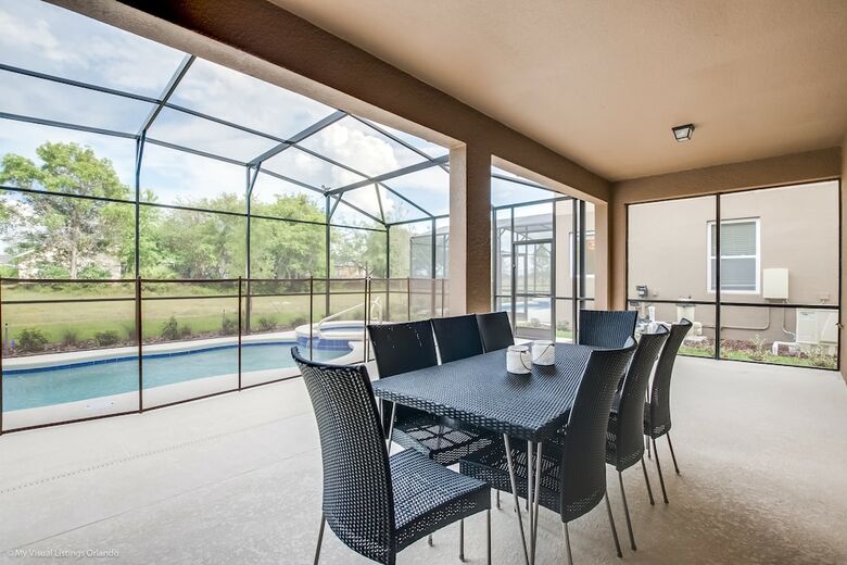 Villa 5272oak