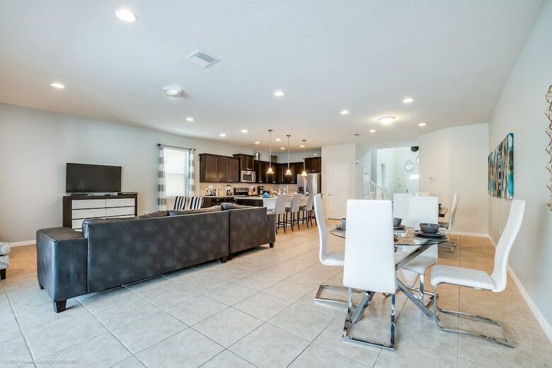 8887menton Ultimate 8 Bedroom 6 Bathroom Windsor
