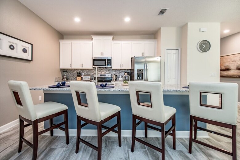 Villa 9043dd00