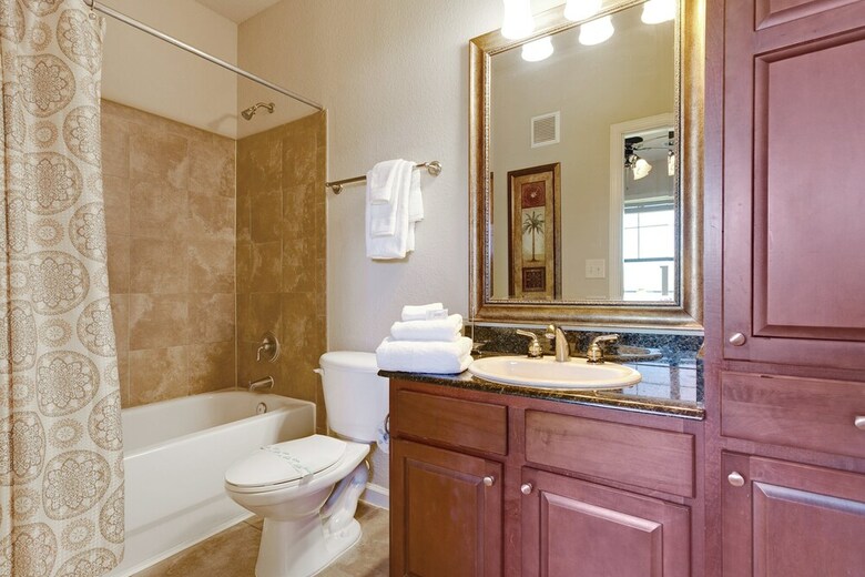 3 Bed 3 Bath Pool View High End Corner Condo