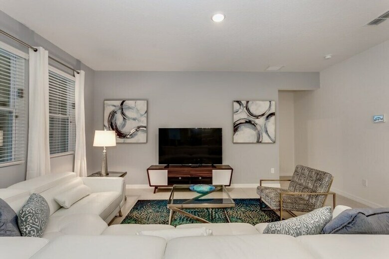 7028oakwood