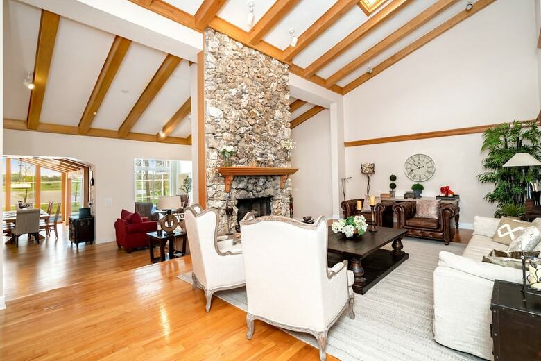 Ultimate 6 Bedroom 5 Bathroom On Bay Hill