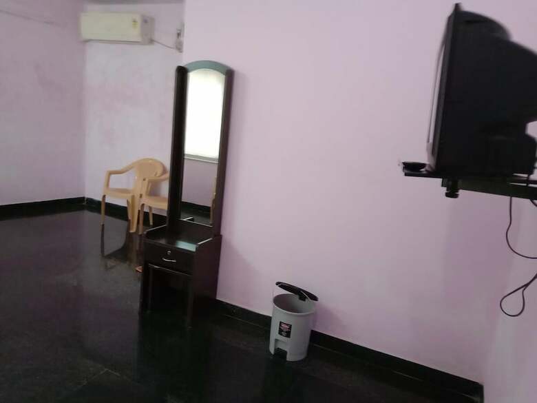 Hotel Ulo Rainbow Guest House