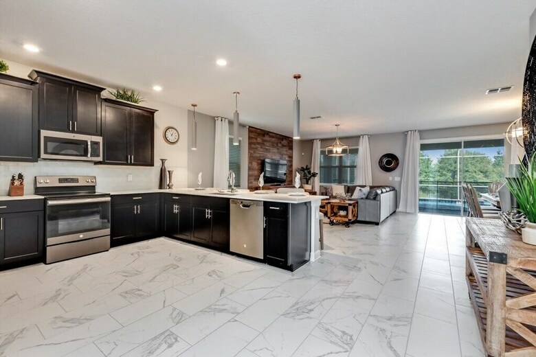 8805cruden