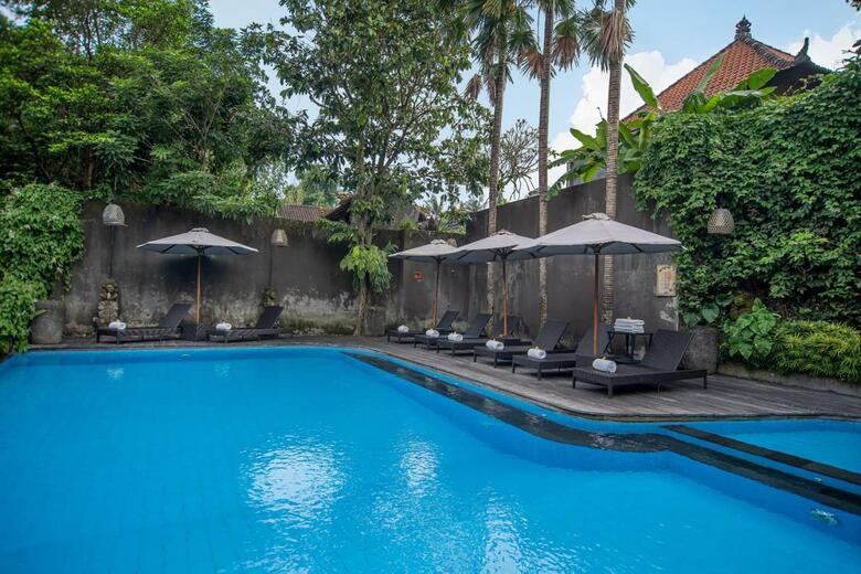 Hotel Merak Village