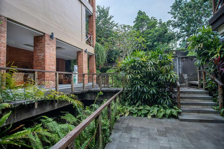 Hotel Merak Village