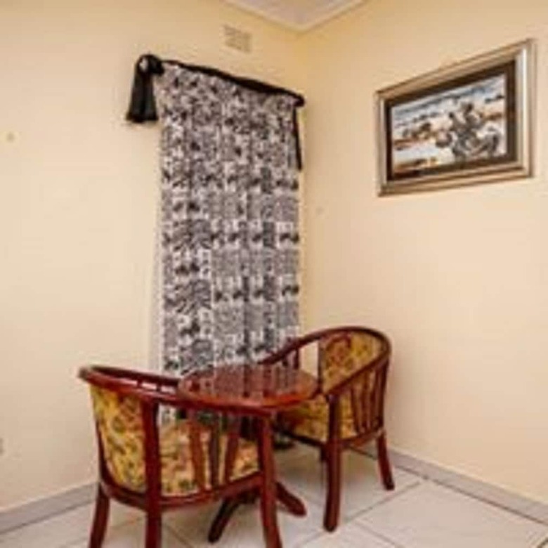 Hotel Mck Lodge Ltd