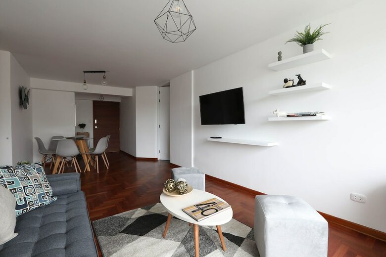 Apartamentos Hermoso Dpto Ubicado En El Centro de Miraflores