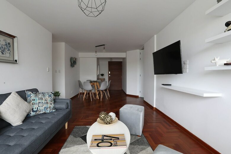 Apartamentos Hermoso Dpto Ubicado En El Centro de Miraflores
