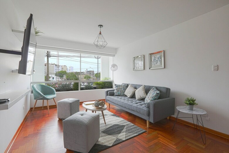 Apartamentos Hermoso Dpto Ubicado En El Centro de Miraflores