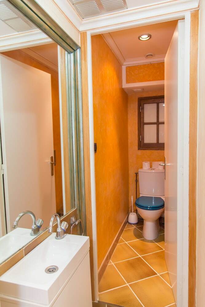 Saint-germain Des Pres Apartment