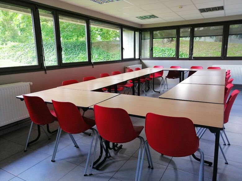 Hostal Cis De Champagne - Hostel