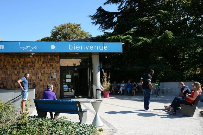 Hostal Cis De Champagne - Hostel