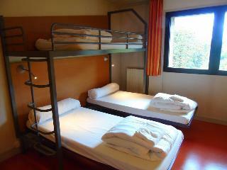 Hostal Cis De Champagne - Hostel