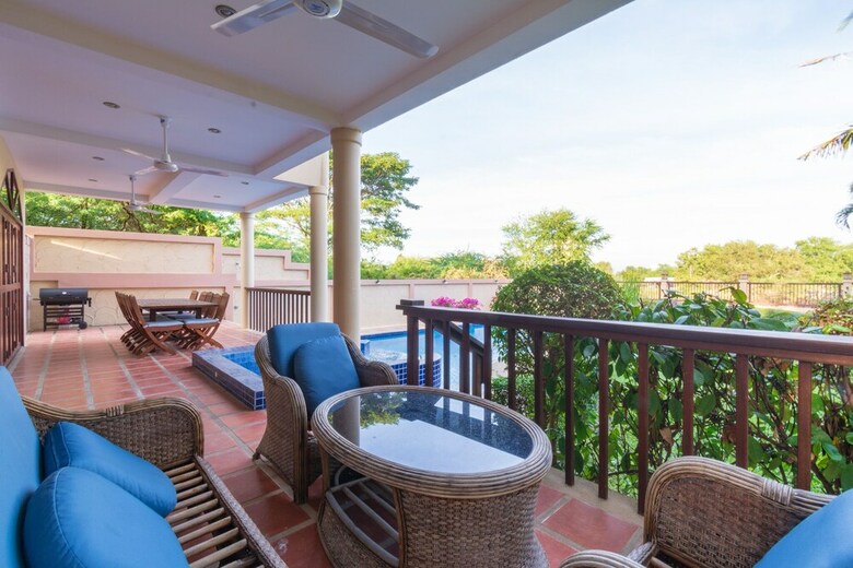 4 Br Pool Villa In Great Location - Cv4