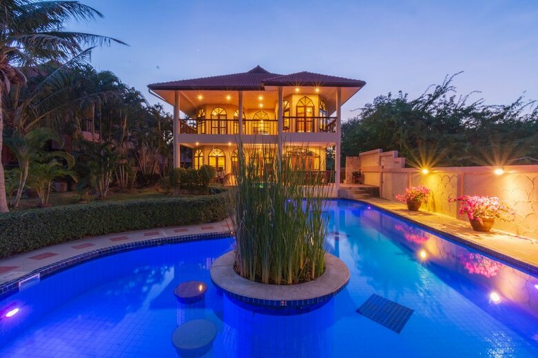 4 Br Pool Villa In Great Location - Cv4