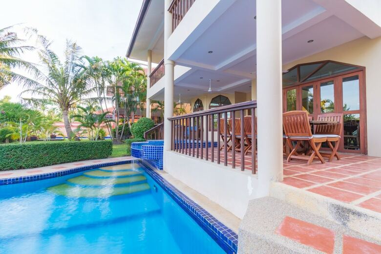 4 Br Pool Villa In Great Location - Cv4