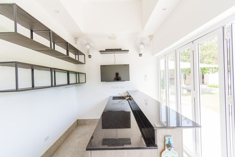 Luxury 5 Bedroom Pool Villa Js