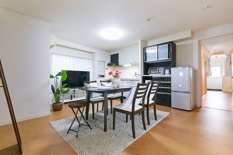 Apartamentos Haneda Lex House