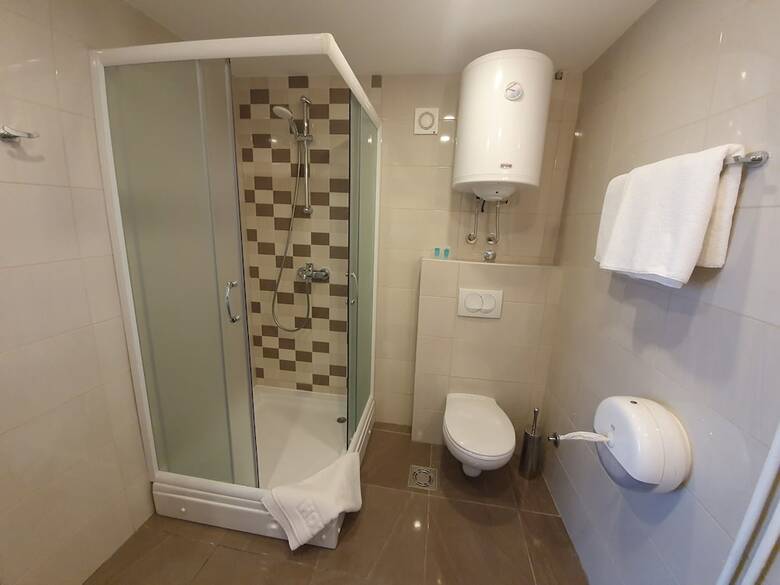 Hotel Premium Crown Suites