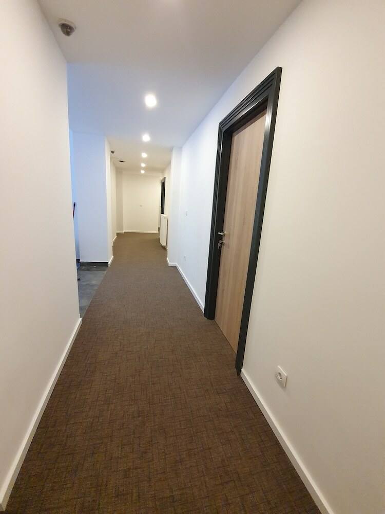 Hotel Premium Crown Suites