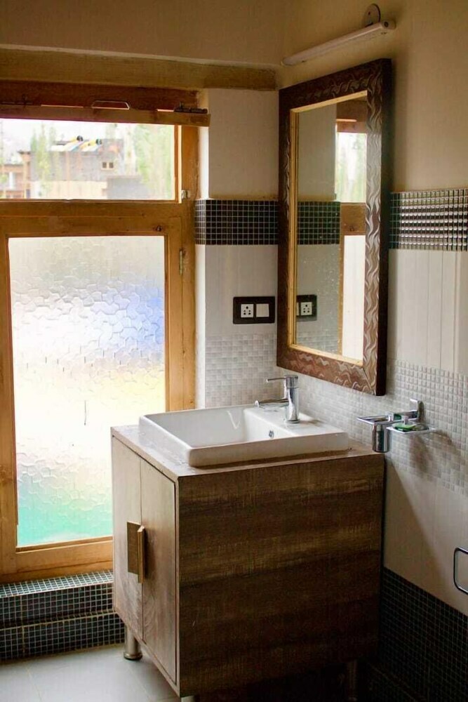 Hotel White House Bnb Leh