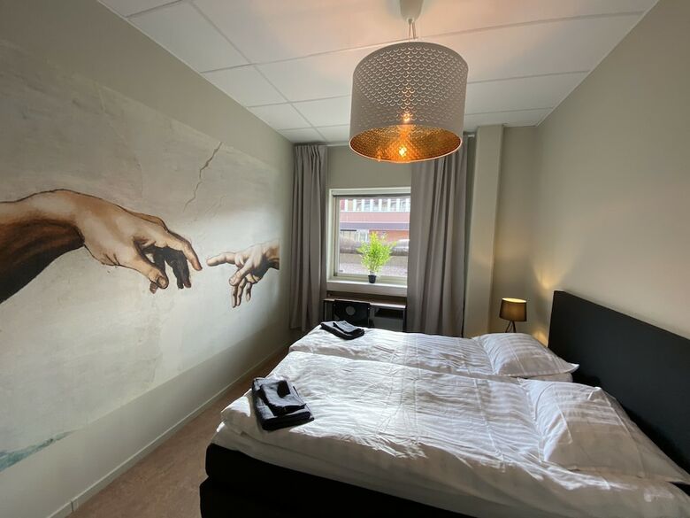 Hostal 365 City Hostel