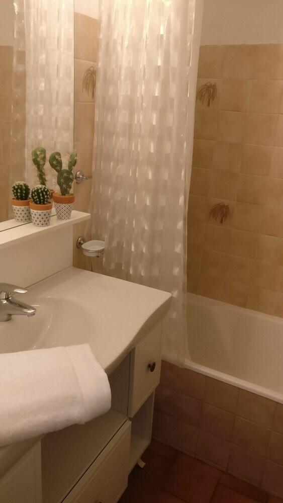 Apartamento Face � La Cit� Appartement Avec Cour