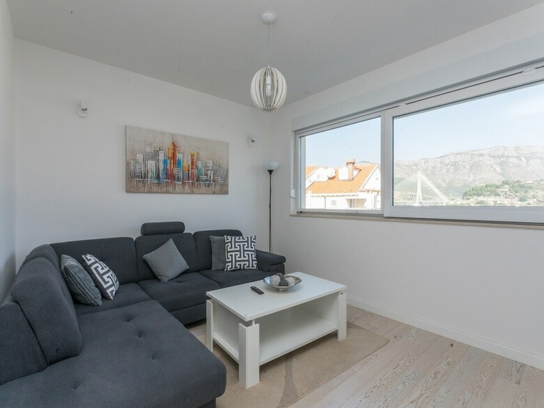 Sea View Apartment Astra