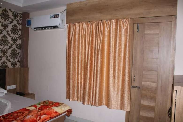 Hotel Omm Palace