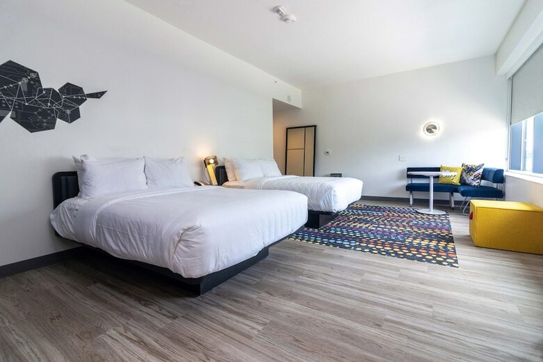 Hotel Aloft St. Louis Cortex