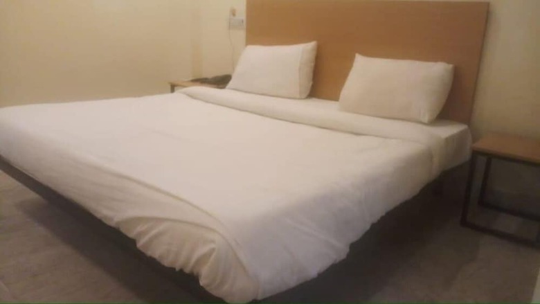 Hotel Adb Rooms Days Inn
