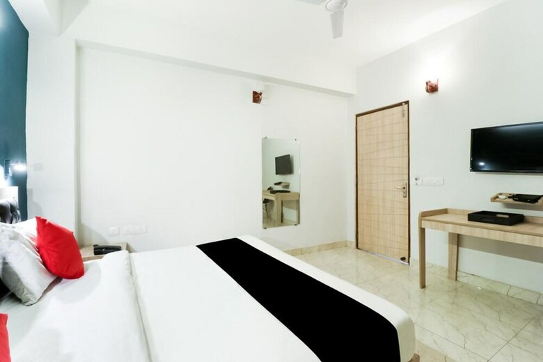 Adb Rooms Hotel Nazeer